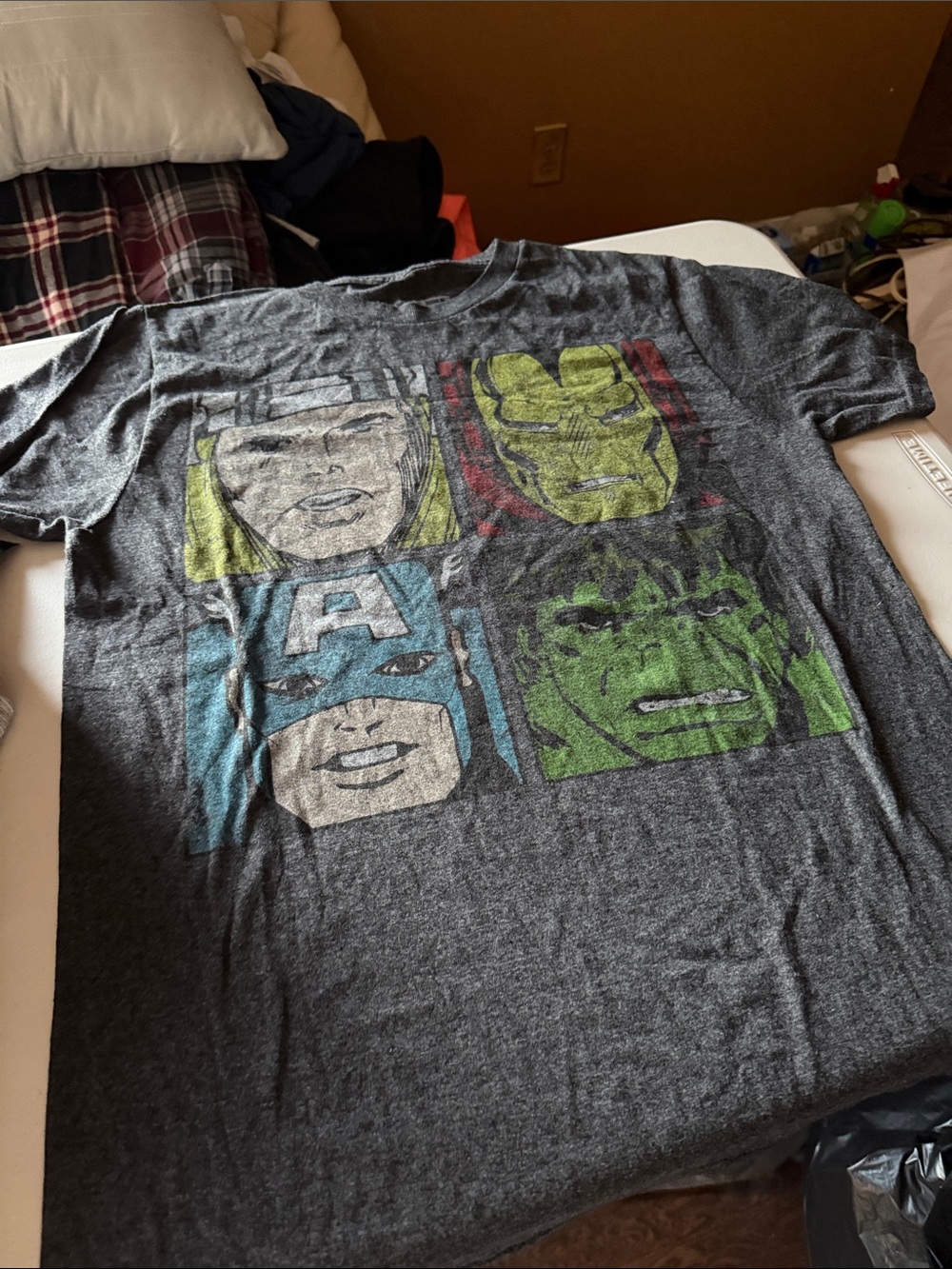 Men's Gray Marvel Character Graphic T-Shirt - Green/Blue Accents